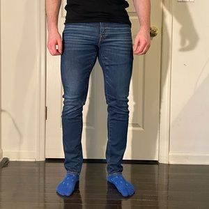 Men’s American Eagle skinny jeans in dark blue size 32x32
